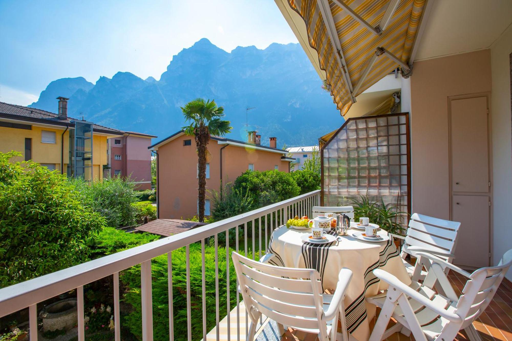 Appartamento Emma - Happy Rentals Riva del Garda Extérieur photo